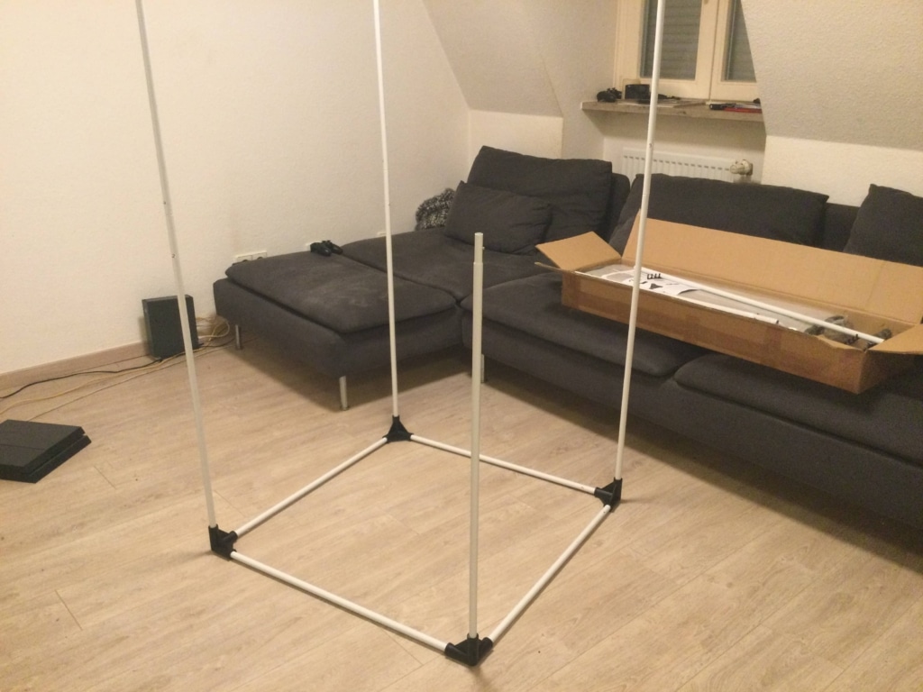 Homebox Ambient Vertikale Stangen